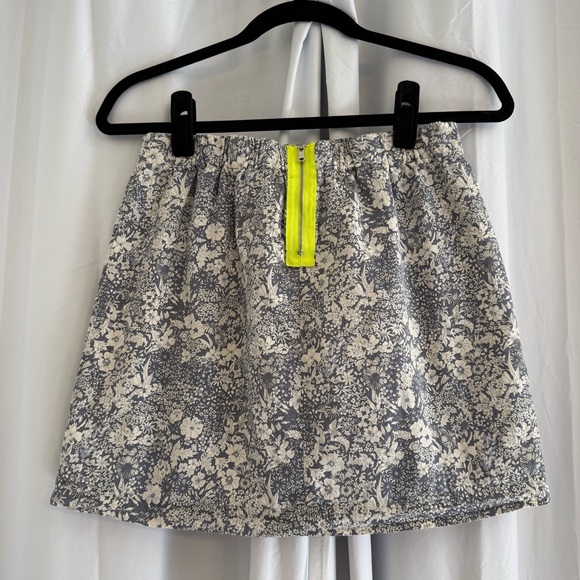J. Crew Dresses & Skirts - J.Crew Floral Print Neon Back Zip A-Line Mini Skirt Blue White Cotton Women’s 00